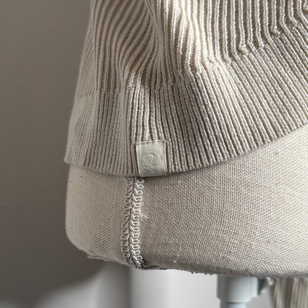 Lululemon White Opal Reversible Asymmetrical Cros… - image 5